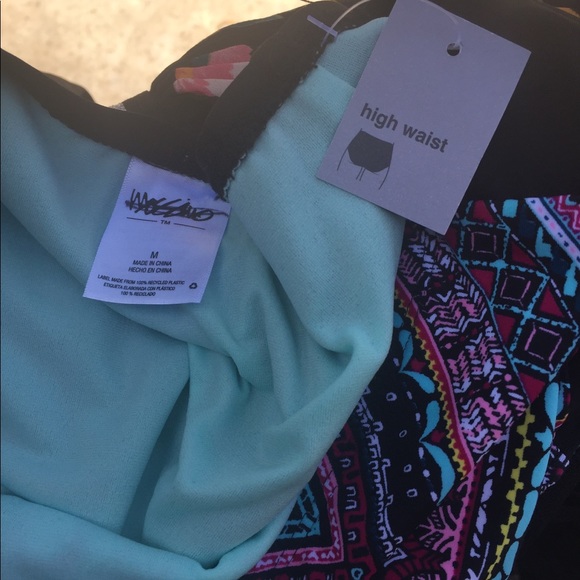 Mossimo High Waisted Swim Bottoms 🖤💗🖤 - Picture 4 of 5